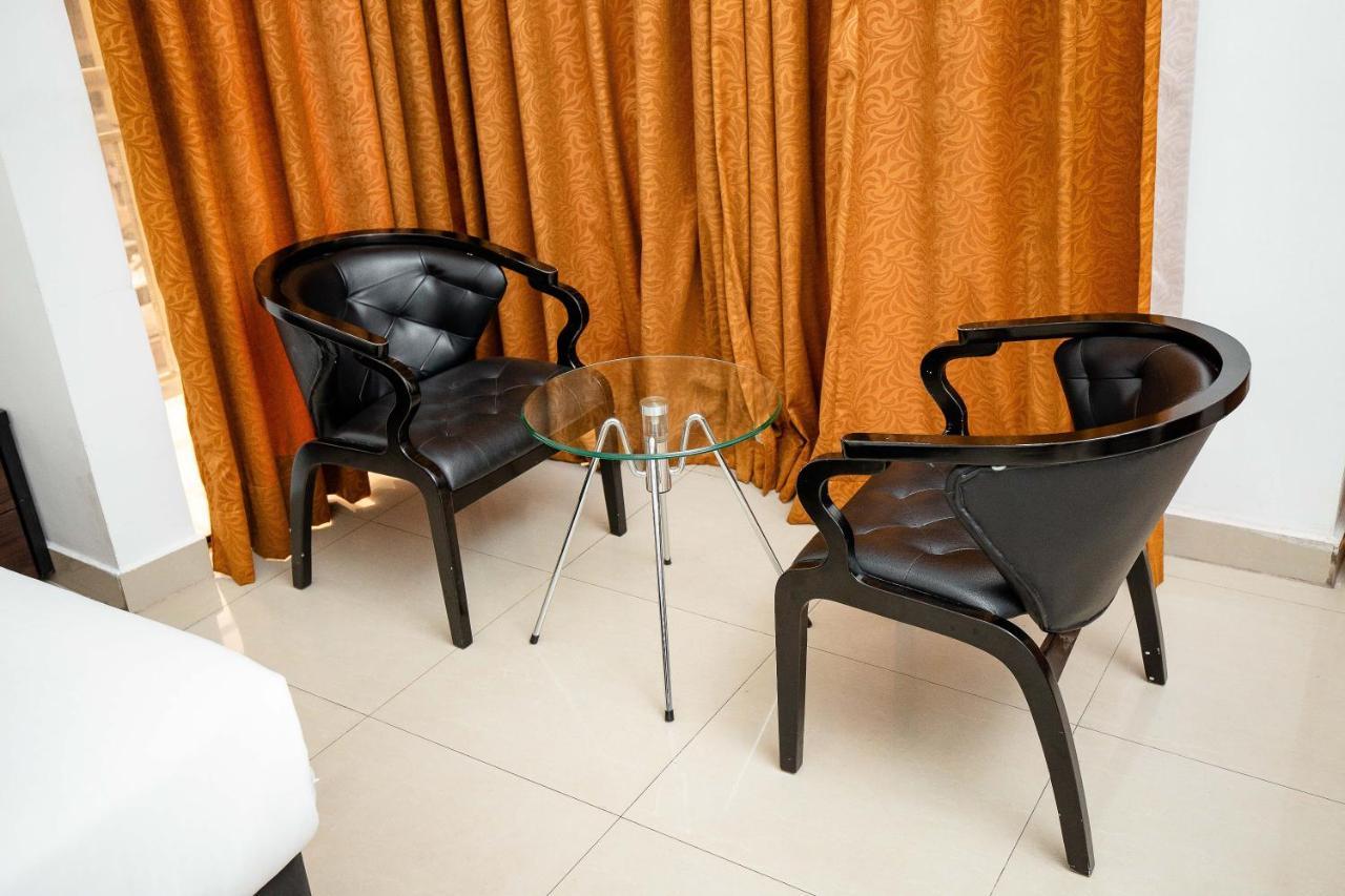 Hotel Everest Rd Congo Κινσάσα Εξωτερικό φωτογραφία