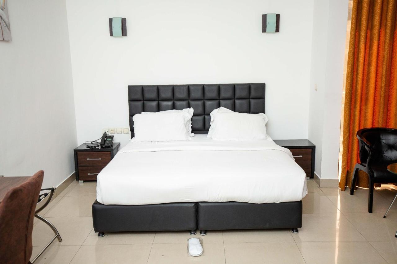 Hotel Everest Rd Congo Κινσάσα Εξωτερικό φωτογραφία